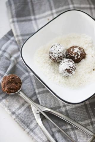 chocolate coconut power balls