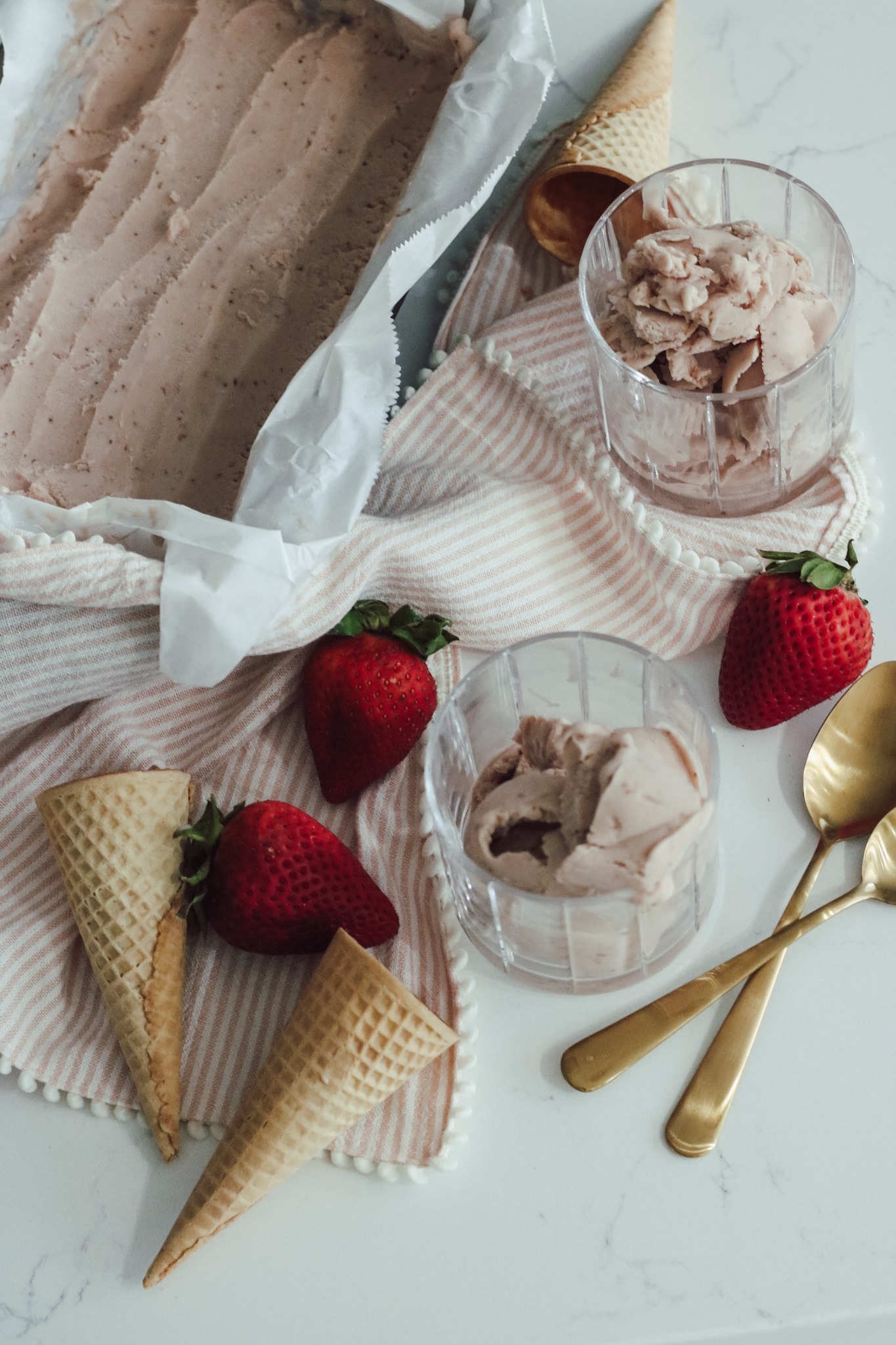 Homemade Creamy & Delicious Vegan Strawberry Ice Cream